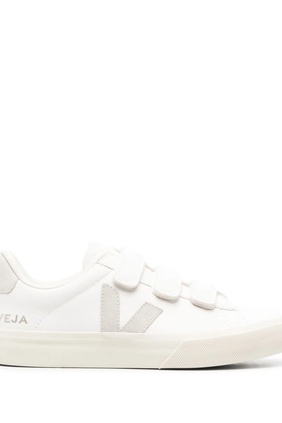2605202609 - Sneakersy - Veja