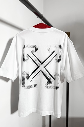 1603202601 - T-shirt - Off White